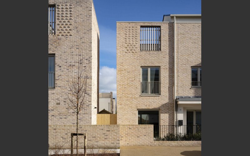 6 Rosemount Court