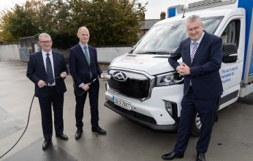 dlr welcomes Tesco’s home delivery van fleet in Dún Laoghaire