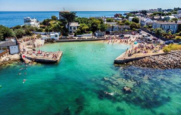 sunny sandycove