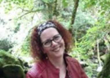 The Domestic in Poetry with Shauna Gilligan