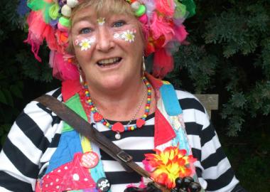 Anna Bananas Clown Show in dlr Lexicon