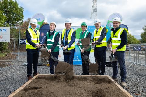 Gerard O’Sullivan, Director of Housing, DLR, John Cummins T.D., Minister of State, Barry Saul, Cathaoirleach, DLR, James Browne T.D., Minister for Housing, Local Government and Heritage, Frank Curran, Chief Executive, DLR, Conor Rhatigan, Managing Director, Winterbrook Ltd with shovels breaking ground