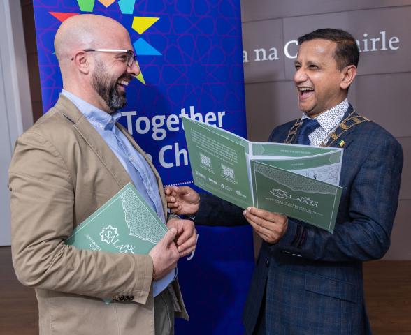 (L-R) Dr. James Carr, Department of Sociology at University of Limerick &  Leas Cathaoirleach, Councillor Kazi Ahmed