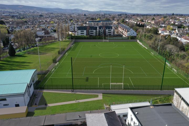 Oatlands College all weather pitch