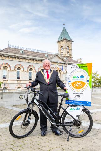 Gold Cert Award Cathaoirleach