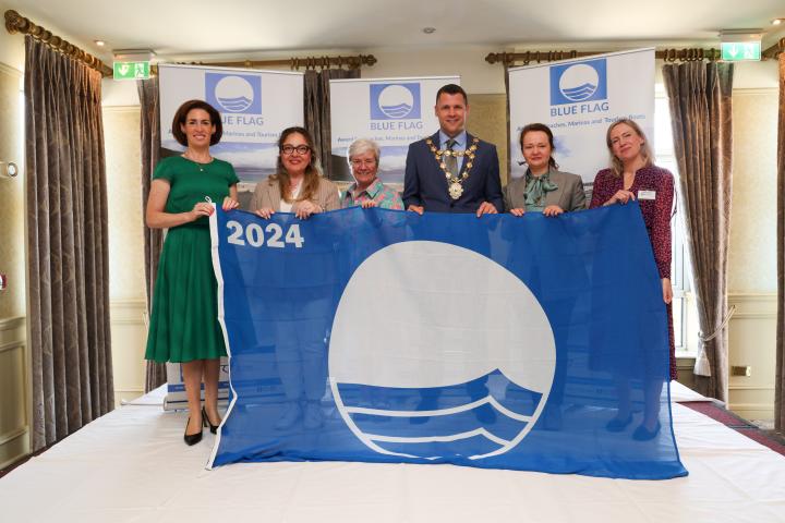 Blue Flag ceremony photo - DLR