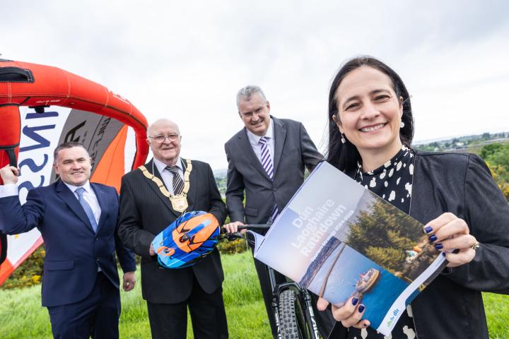 Minister Martin with DLRCC Cathaoirleach and Senior Staff Members
