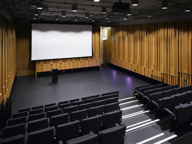 Studio - venue with 120 seats