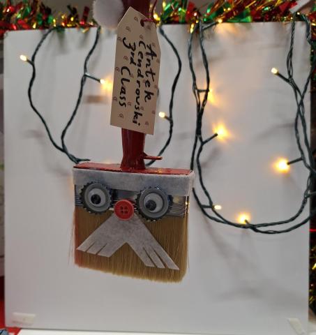 Recycled Christmas Decoration Santa brush made from paint brush and bottlecaps