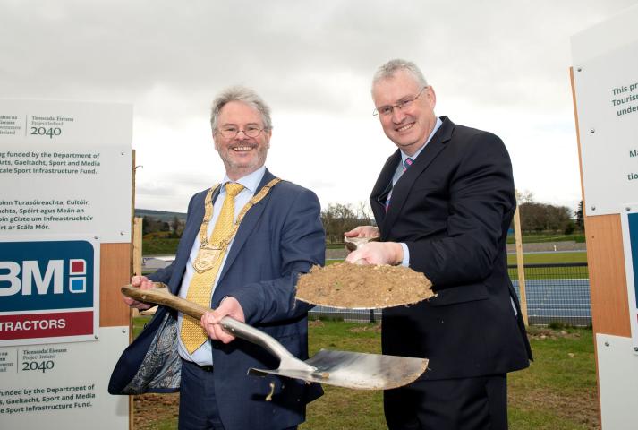 Cllr Jim O’Leary, Cathaoirleach and Frank Curran, Chief Executive, Dún Laoghaire-Rathdown County Council.