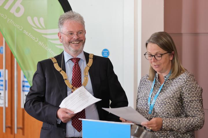 dlr women's committee