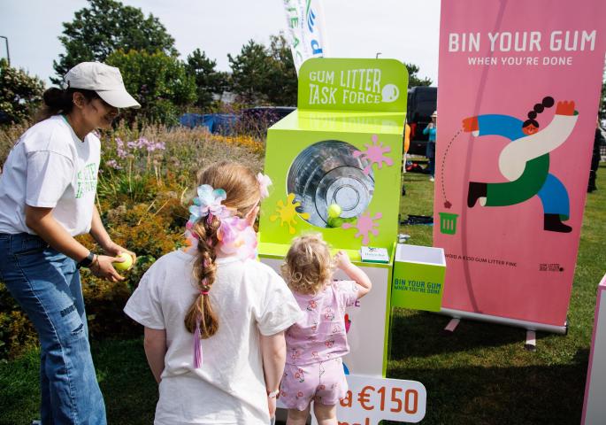 Bin your Gum Summer Roadshow