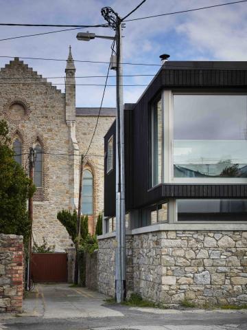 Mariner’s Mews, Dun Laoghaire by John McLaughlin Architects. Photographer: Ros Kavanagh.