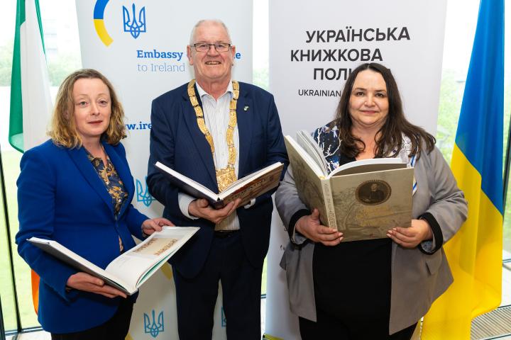 A picture of Cllr Martha Fanning, Cllr Jim Gildea, Ambassador Larysa Gerasko.