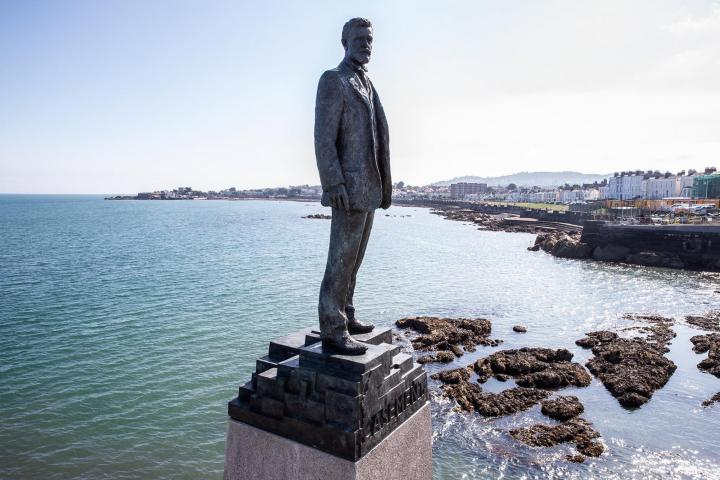 Roger Casement dlr Baths